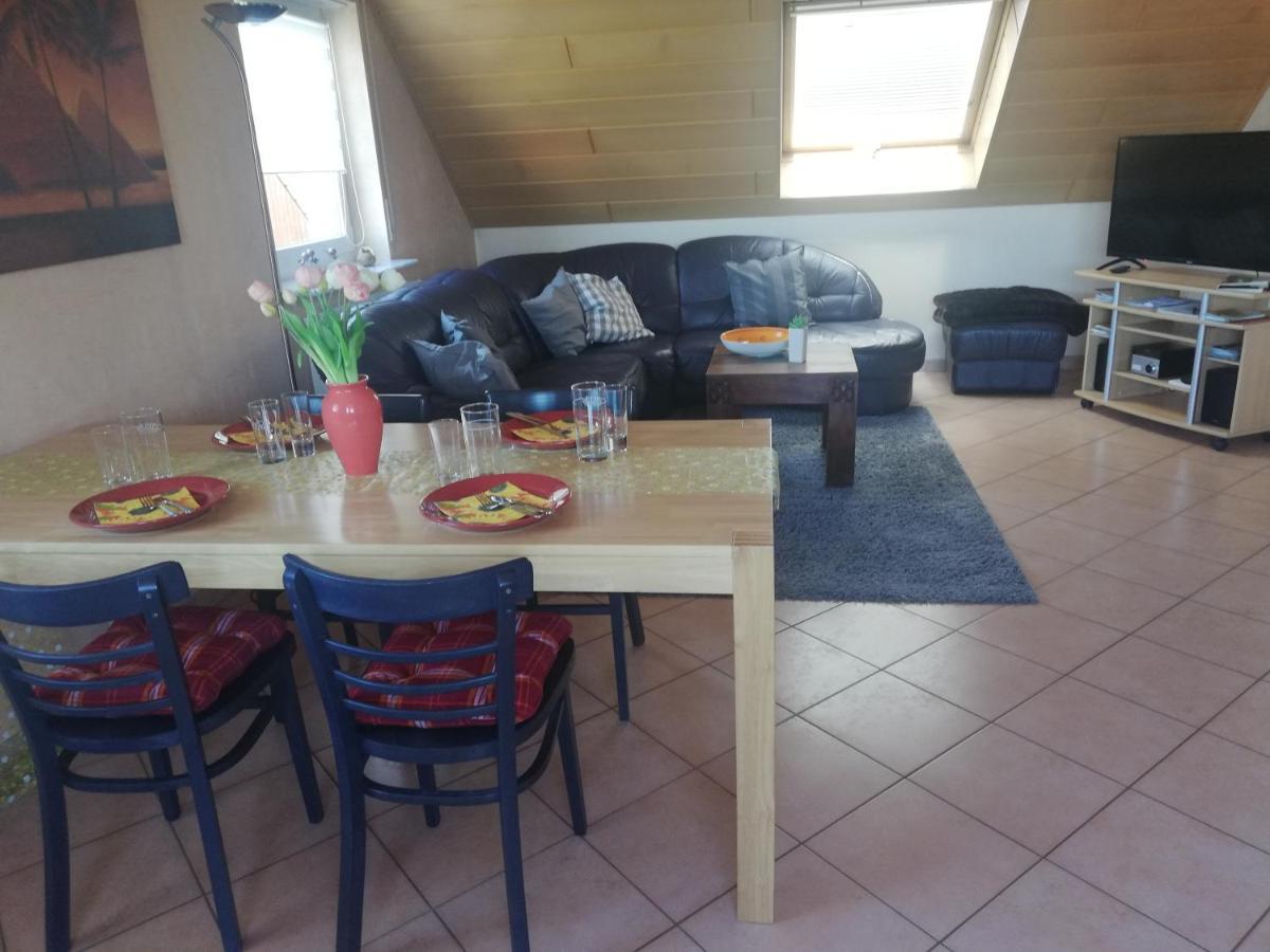 Ober-Abtsteinach Anna - Neue Ferienwohnung Mit Blick Ins Gruene מראה חיצוני תמונה